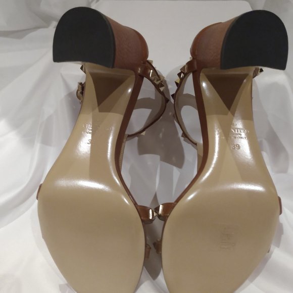 Valentino Garavani Rockstud Slingback Block Healed Sandal (NEW) - Picture 5 of 6